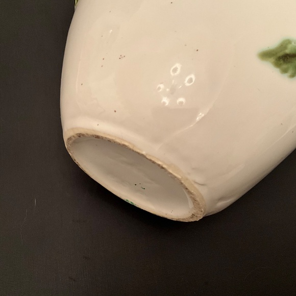 Hull Tuscany Tokay Planter or Basket With Twisted Grape Vine Handle - Picture 4 of 5